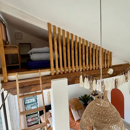 Cosy Plein Centre Village Avec Mezzanines Apartment