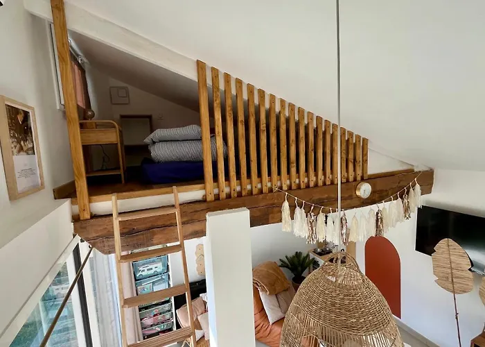 Cosy Plein Centre Village Avec Mezzanines Διαμέρισμα